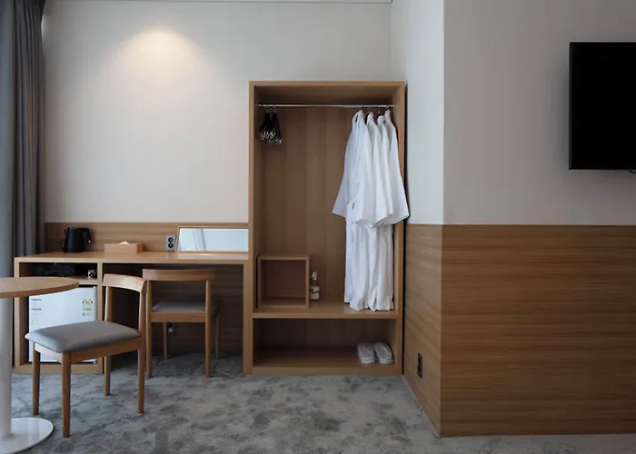 Sangsang Hotel 2*
